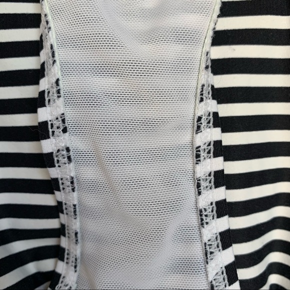 Nip Tuck Swim Striped Tummy Control One Piece Swimsuit Size 4 Small Twist Front - Picture 5 of 6